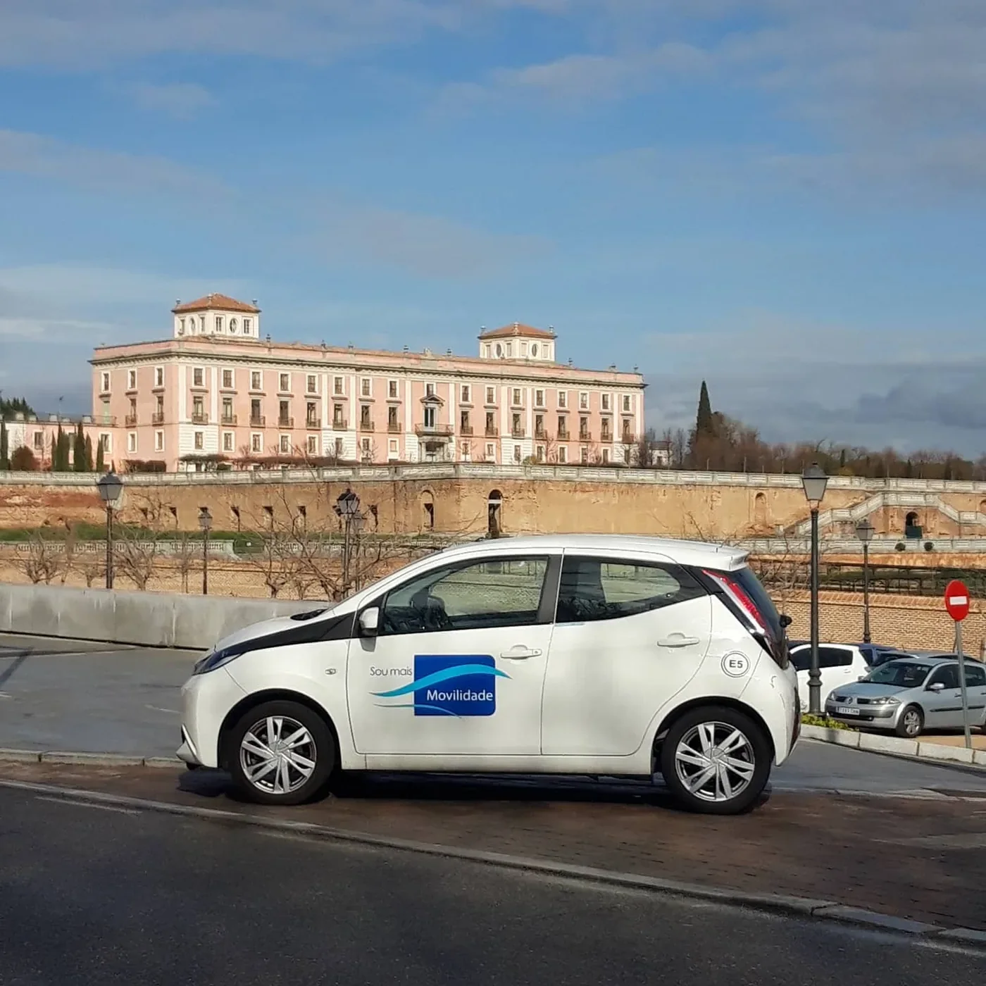 Alquiler de coches en Leganés Madrid con Soy Más Movilidad