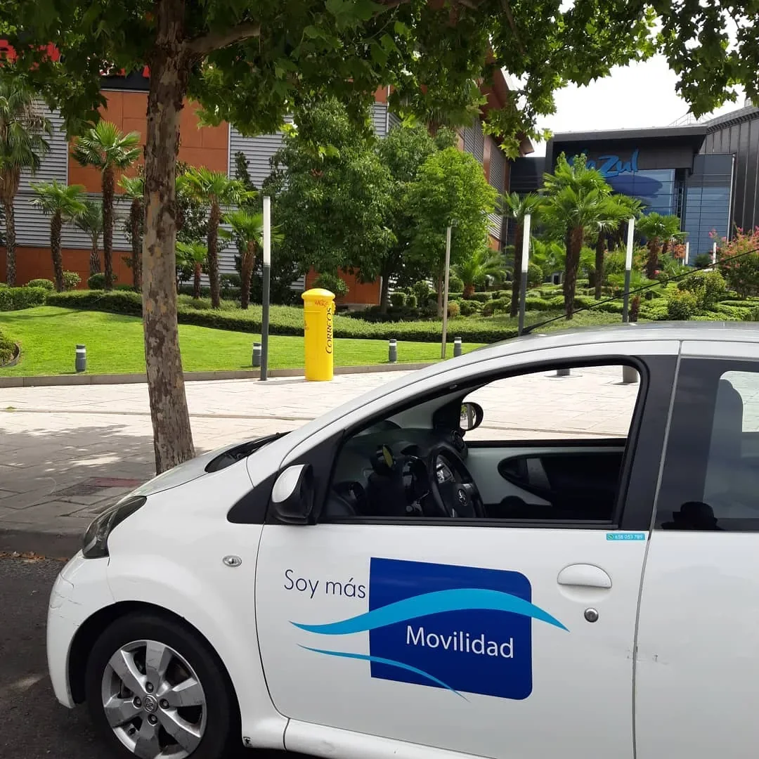 Coche compacto de alquiler en Leganés Madrid